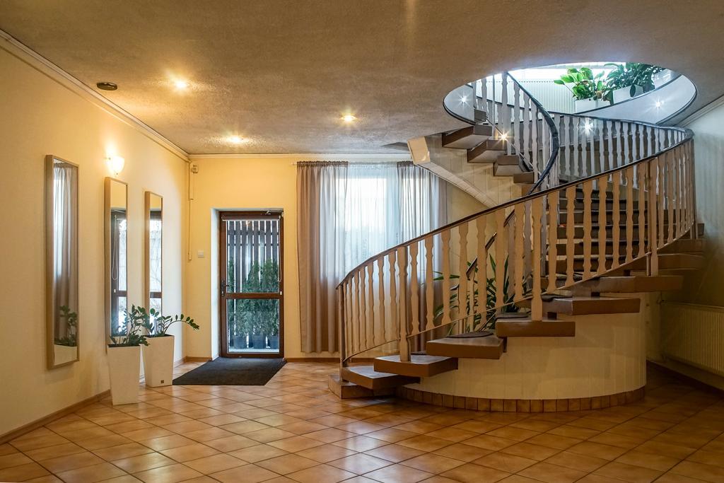 وارسو Hostel Wiselka المظهر الخارجي الصورة